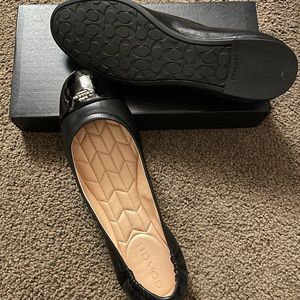 Coach flats